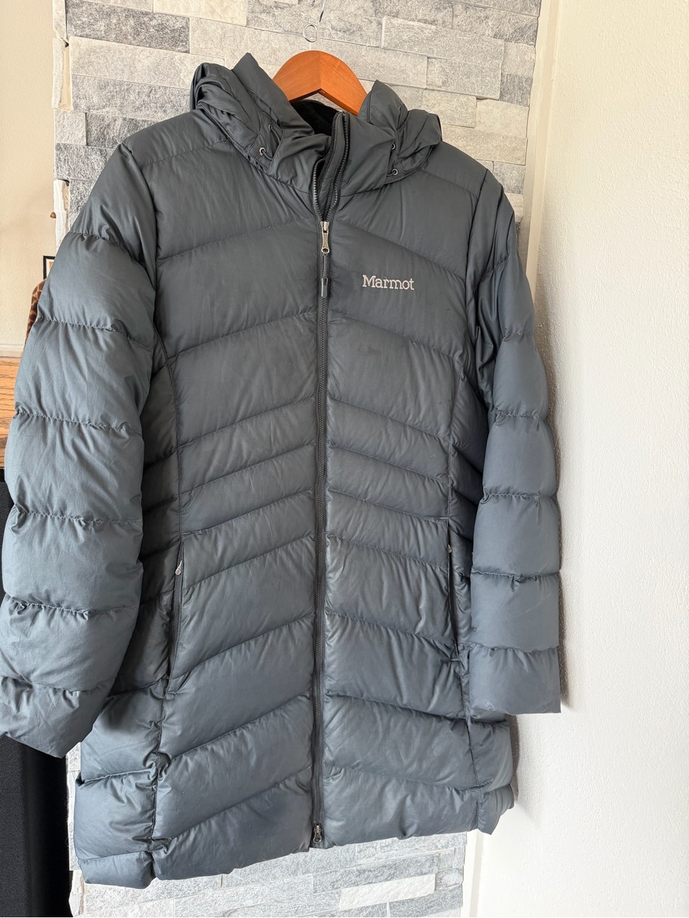 Women MARMOT Montreal 700 Fill Jacket Quilted Full Zip Hoodie-Gray/Lt Black-XL